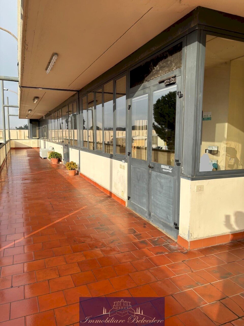 6d5aa24e-54d8-4ffc-9c90-9de7969a3d071.JPG - Locale Commerciale Via Codignola, Scandicci - foto 1