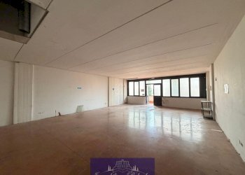 WhatsApp Image 2026-01-09 at 15.33.58 (3).jpeg - Locale Commerciale Via Codignola, Scandicci - foto 14