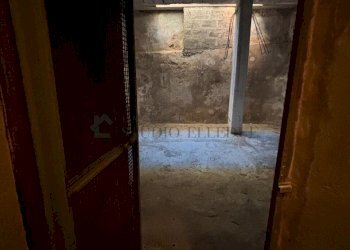 e4751004-1797-4d58-aa34-4627ccf739e6.jpg - Warehouse VIA AMMIRAGLIO VACCA 29, Bitonto - photo 4