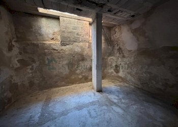 d075792d-7758-4d17-a50b-94c842d43d7b.jpg - Warehouse VIA AMMIRAGLIO VACCA 29, Bitonto - photo 5