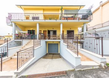 1.jpg - Three-room apartment Mentana - photo 22