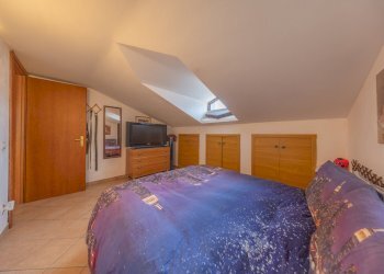 12.jpg - Three-room apartment Mentana - photo 8