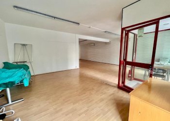 6.jpeg - Commercial Premises Via Enrico Pezzi 13, Guidonia Montecelio - photo 6