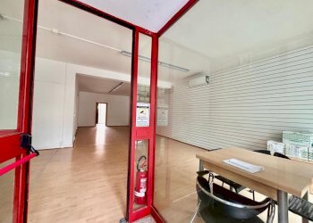 10.jpeg - Commercial Premises Via Enrico Pezzi 13, Guidonia Montecelio - photo 10