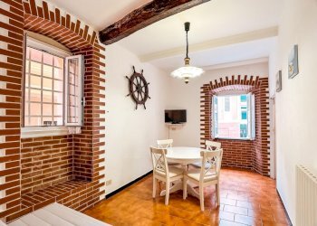 WhatsApp Image 2024-10-14 at 10.06.18 PM.jpg - Quadrilocale Via Marsala 42, Santa Margherita Ligure - foto 5