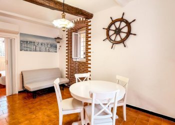 WhatsApp Image 2024-10-14 at 10.06.17 PM (1).jpg - Quadrilocale Via Marsala 42, Santa Margherita Ligure - foto 6