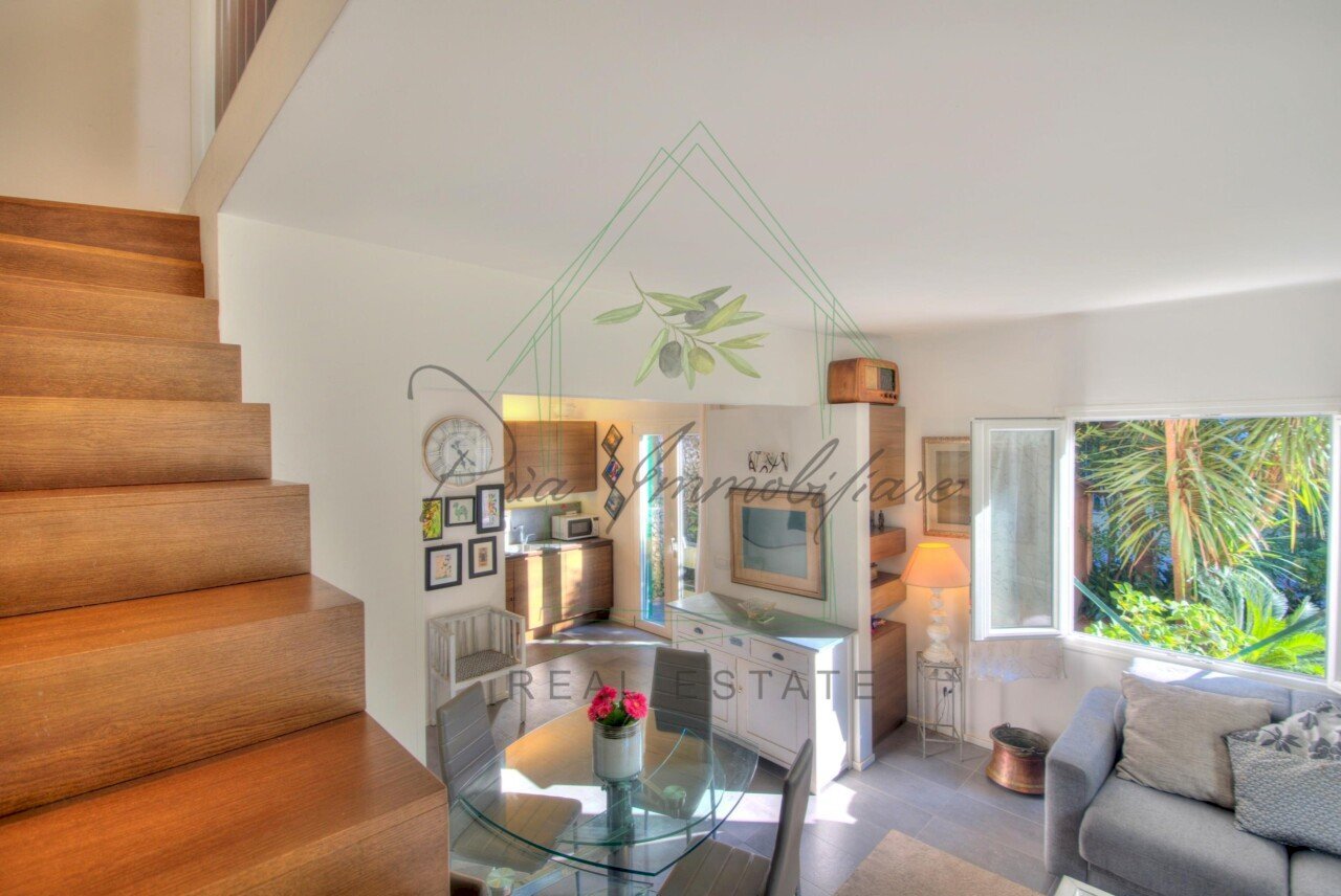 Soggiorno.jpg - Apartment Via al Carmelo 20, Rapallo - photo 1