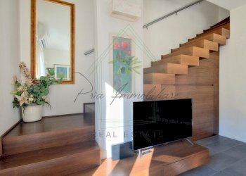 Soggiorno (6).jpg - Appartamento Via al Carmelo 20, Rapallo - foto 24