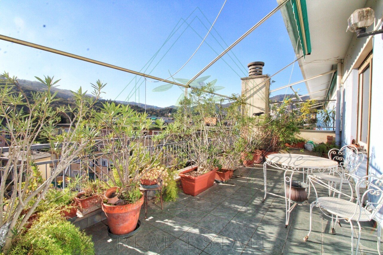 (77).jpg - Attic Via Enrico Toti 12, Rapallo - photo 2