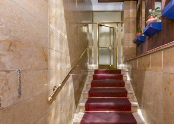 ingresso - Quadrilocale via Rosta  1 bis, Torino (zona Campidoglio) - foto 3