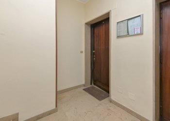 pianerottolo - Quadrilocale via Rosta  1 bis, Torino (zona Campidoglio) - foto 4