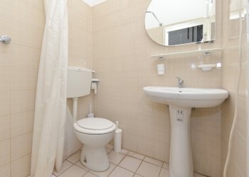 bagno servizio 3 - Quadrilocale via Rosta  1 bis, Torino (zona Campidoglio) - foto 18