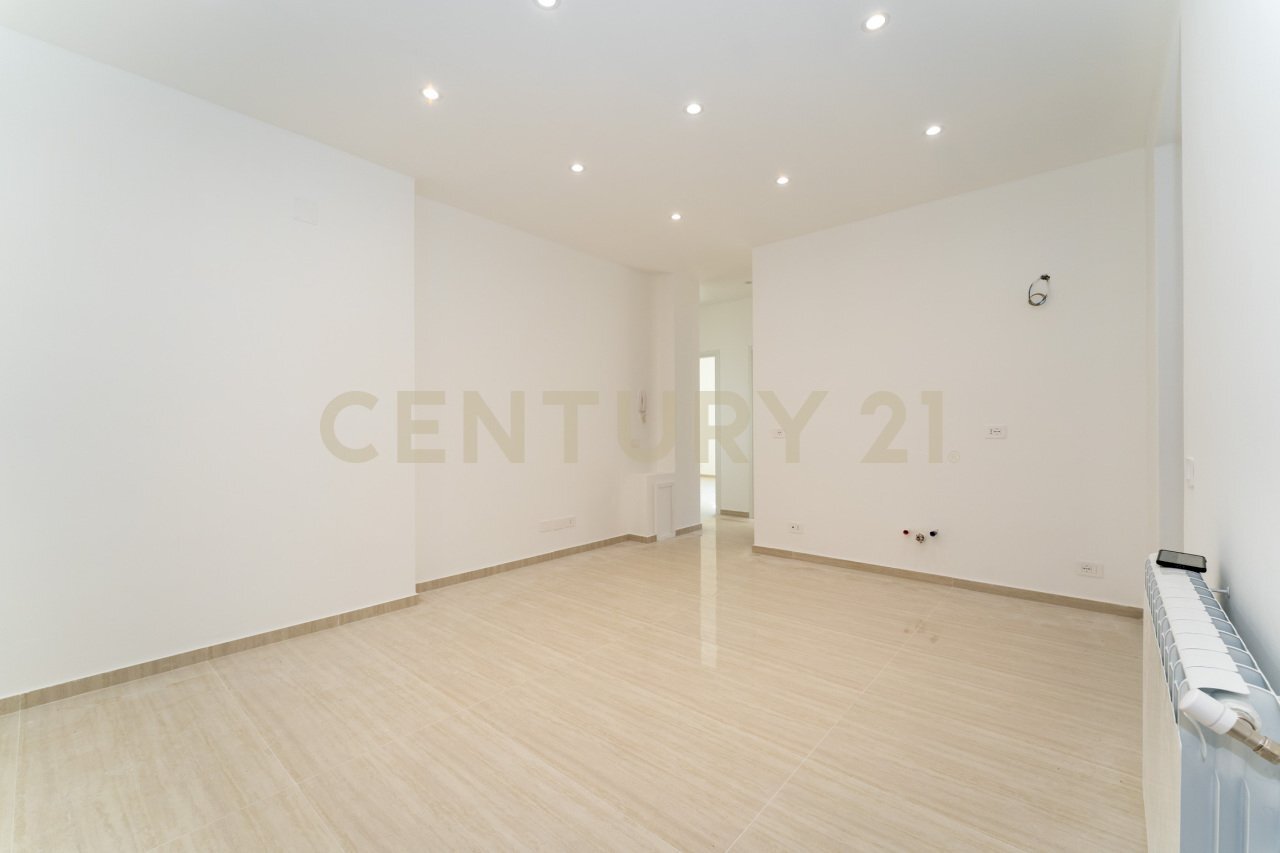 Via Sgroppillo 21  (12).jpg - Three-room apartment Via Sgroppillo 21, San Gregorio di Catania - photo 1