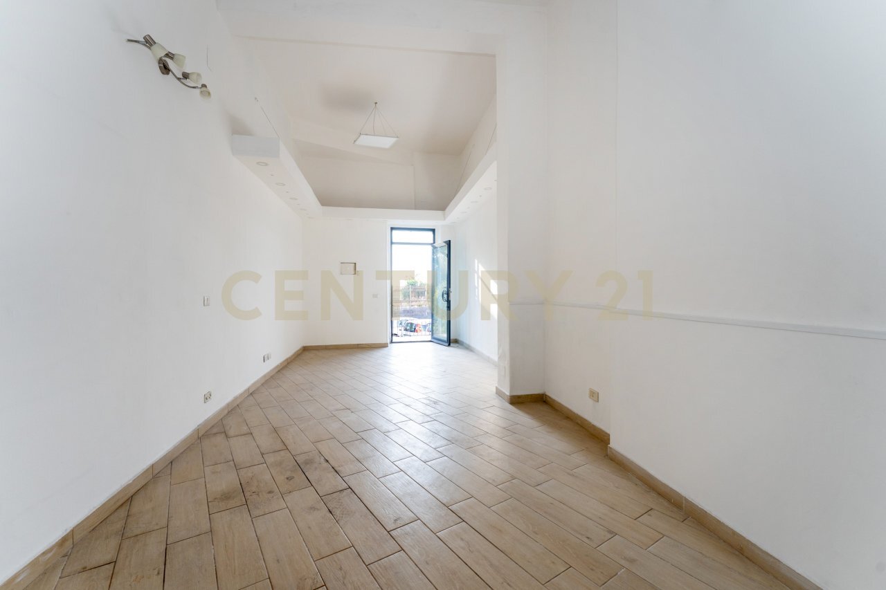 Botteghe via Nizzeti  (38).jpg - Locale Commerciale Via Nizzeti 3, Tremestieri Etneo - foto 1