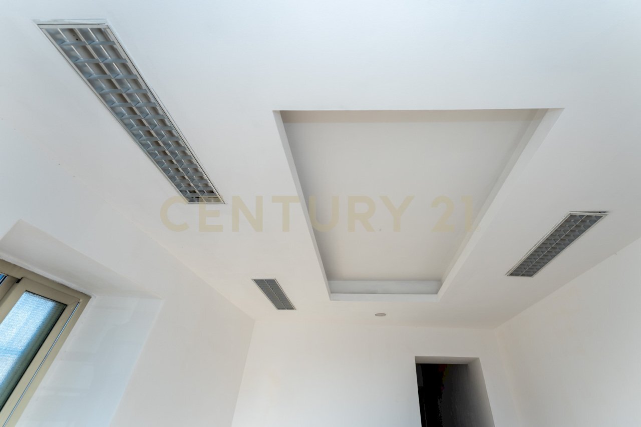 Botteghe via Nizzeti  (11).jpg - Locale Commerciale Via Nizzeti 3, Tremestieri Etneo - foto 3