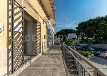 Botteghe via Nizzeti (7).jpg - Locale Commerciale Via Nizzeti 3, Tremestieri Etneo - foto 17