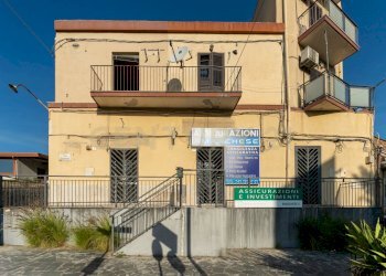 Botteghe via Nizzeti  (4).jpg - Locale Commerciale Via Nizzeti, Tremestieri Etneo - foto 4