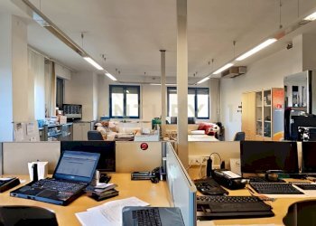 1000001937.jpg - Commercial Premises zona artigianale di saragiolo 1, Piancastagnaio - photo 10