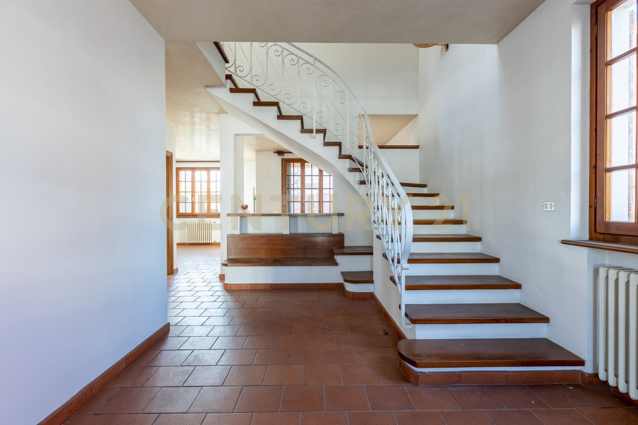 scale - Casa indipendente Via Nino Bixio 15, Montecatini-Terme - foto 1