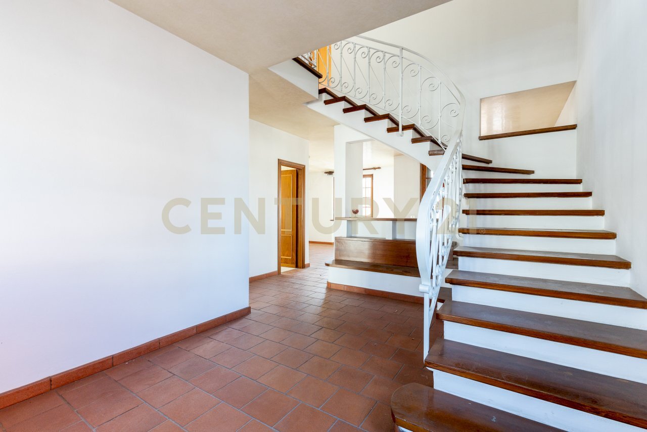 scale per zona notte - Casa indipendente Via Nino Bixio 15, Montecatini-Terme - foto 2