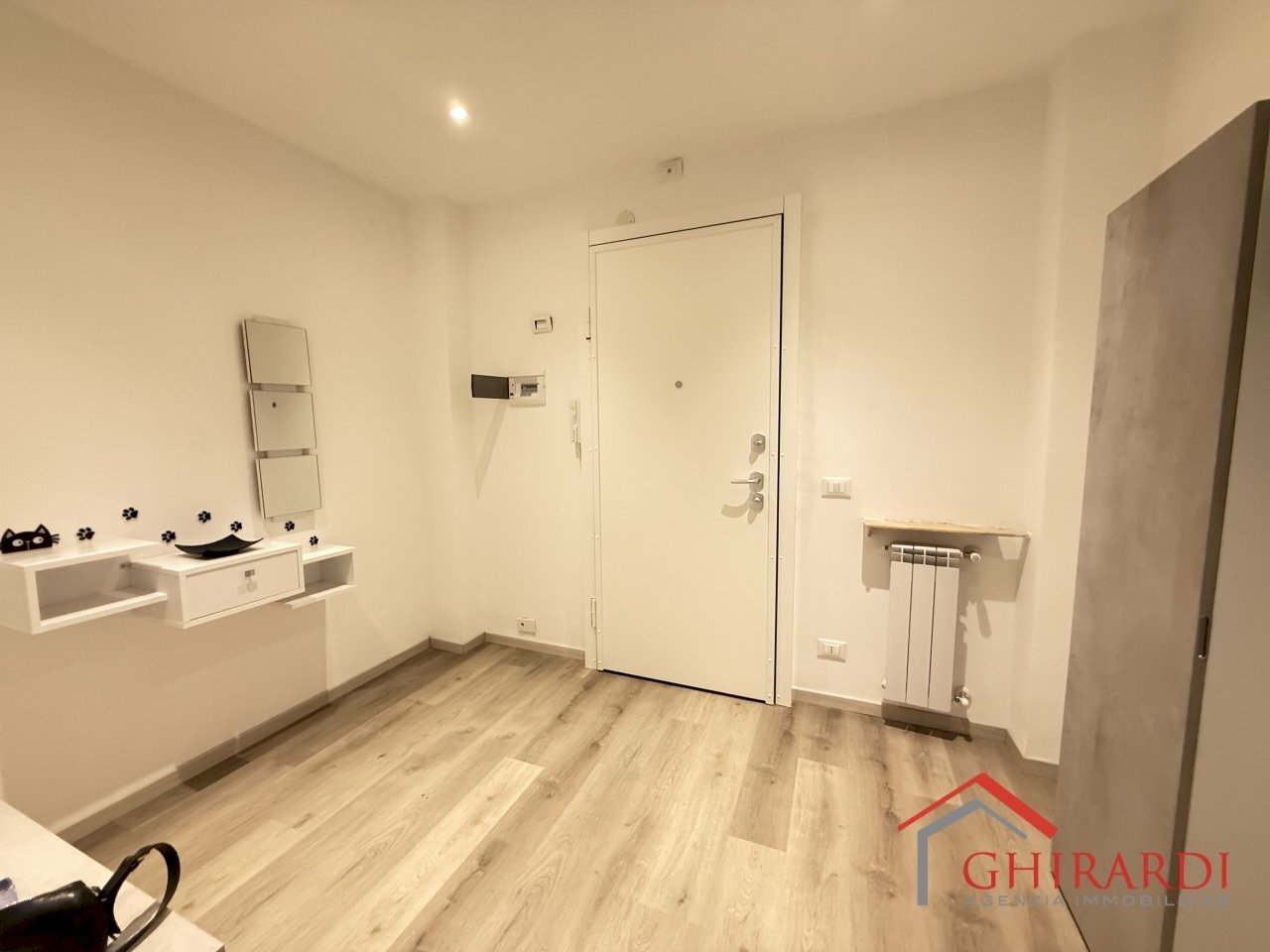 1.1 INGRESSO.jpg - Appartamento VIA SANT'ELIA 41, Genova (zona Sestri Ponente) - foto 2