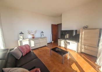 03-soggiorno.jpg - Trilocale Via Padre Semeria  522, Sanremo - foto 3