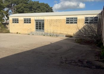 WhatsApp Image 2026-01-15 at 14.42.53 (2).jpeg - Magazzino Via Lequile 175, Lecce - foto 3