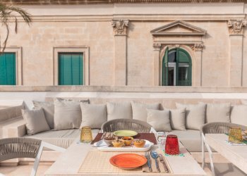 Palazzo Lecce2.jpg - Independent house Via Roberto Caracciolo 30, Lecce - photo 1