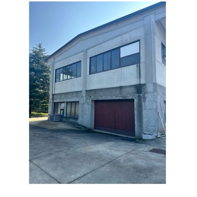 Commercial Premises VIA ROMA 36, Casnate con Bernate - photo 1