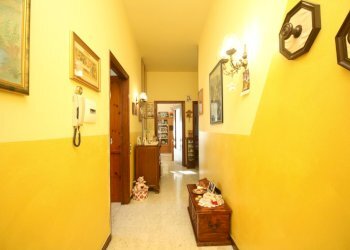 Corridoio - Trilocale Grandate - foto 11