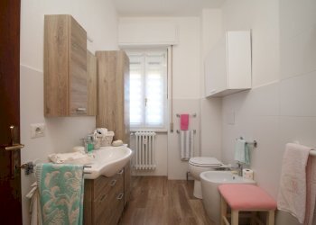 Bagno con doccia - Trilocale Grandate - foto 14