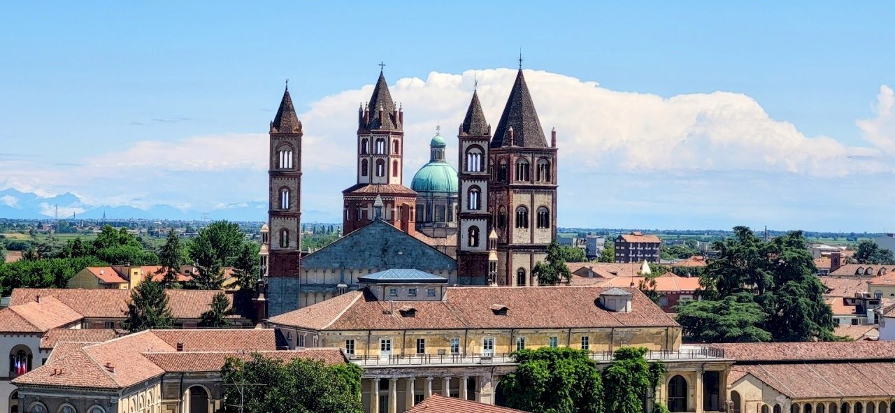 20250721_122514~2.jpg - Attic Via Gaudenzio Ferrari 19, Vercelli - photo 1