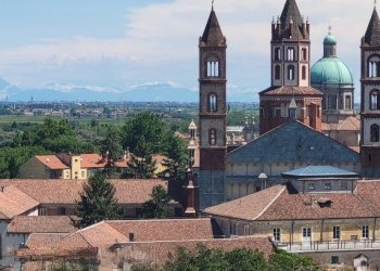 20250721_123652~2.jpg - Attico Via Gaudenzio Ferrari 19, Vercelli - foto 22