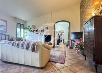 IMG_2376 2.JPG - Villa Massarosa - photo 22