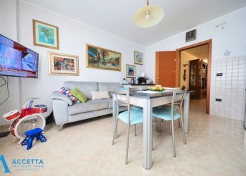 cucina - Quadrilocale Via Salinella 5, Taranto - foto 6