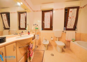 bagno - Quadrilocale Via Salinella 5, Taranto - foto 13