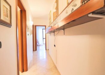 corridoio - Quadrilocale Via Salinella 5, Taranto - foto 16