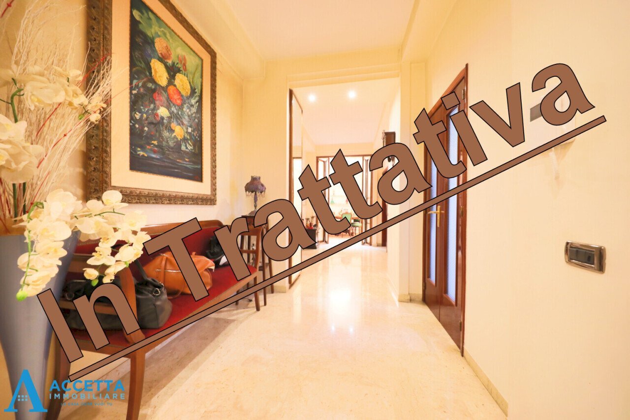 Trattativa - Trilocale Viale Magna Grecia 104, Taranto - foto 1