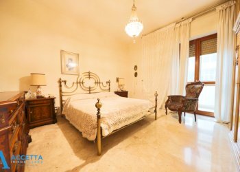 camera da letto - Trilocale Viale Magna Grecia 104, Taranto - foto 18