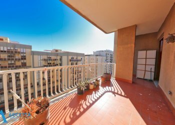 balcone - Quadrilocale Via Plinio 89, Taranto - foto 11