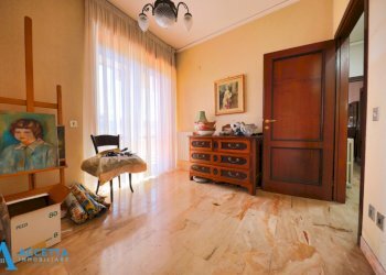 camera da letto - Quadrilocale Via Plinio 89, Taranto - foto 15