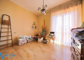 camera da letto - Quadrilocale Via Plinio 89, Taranto - foto 16