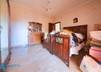 camera da letto - Quadrilocale Via Plinio 89, Taranto - foto 21