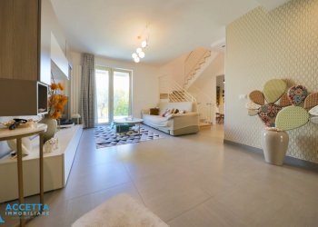 soggiorno - Villa Via Fior di Zenzero 2, Taranto - foto 10