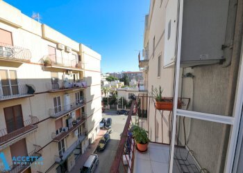 balcone - Trilocale Via Elio 56, Taranto - foto 9