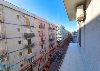 balcone - Trilocale Via Elio 56, Taranto - foto 15