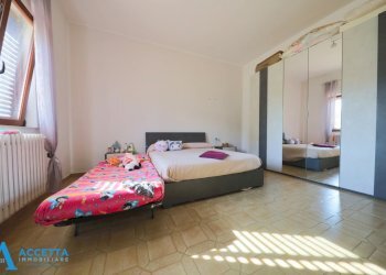 camera da letto - Trilocale Via Calata Livezza 24, Taranto - foto 4