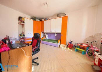 camera da letto - Trilocale Via Calata Livezza 24, Taranto - foto 6