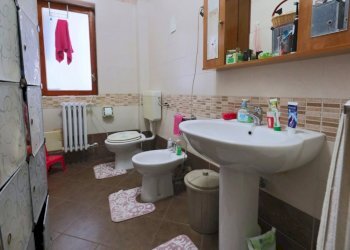 bagno - Trilocale Via Calata Livezza 24, Taranto - foto 8