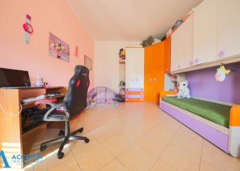 camera da letto - Trilocale Via Calata Livezza 24, Taranto - foto 11